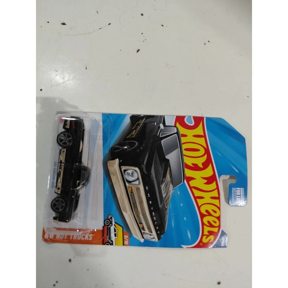 NIP Hot Wheels Hot Trucks 1:64 Die Cast Custom 1967 Chevrolet C10 Pickup Truck B